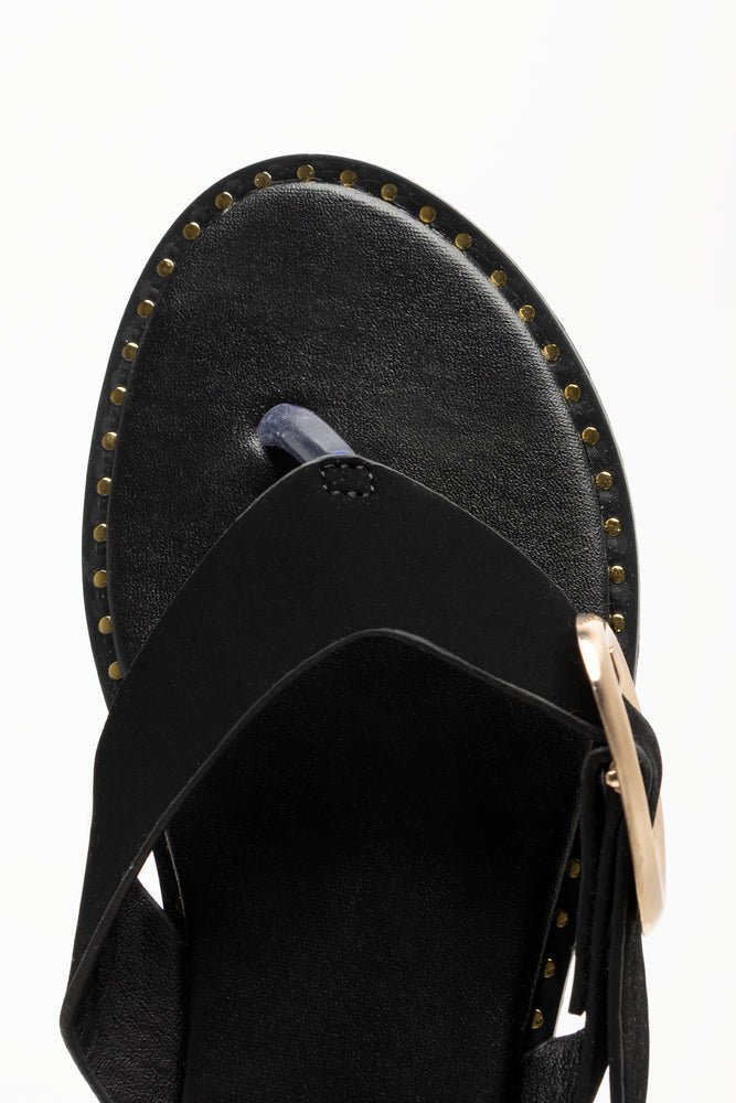 Buckle Thong Sandals Black (4)