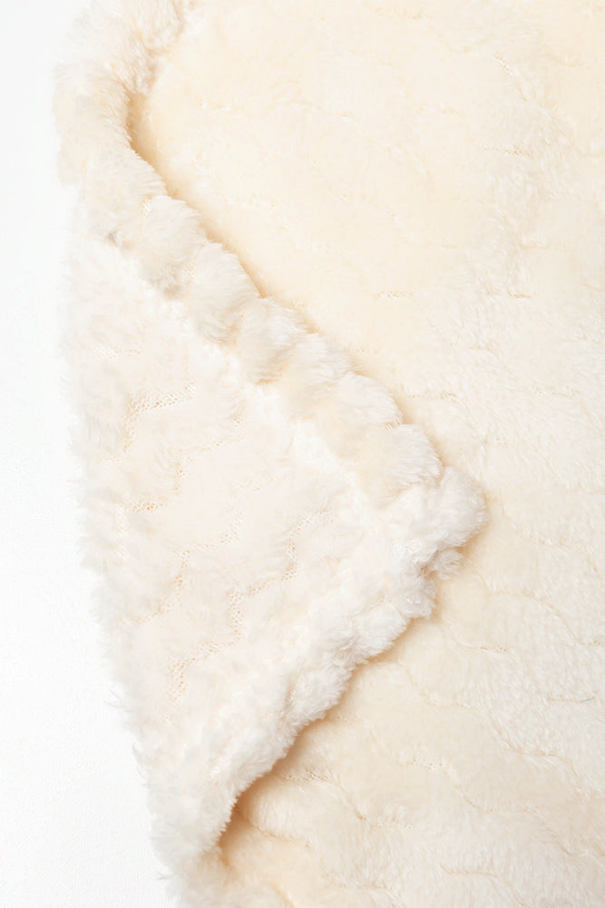 Textured Throw Cream (1)