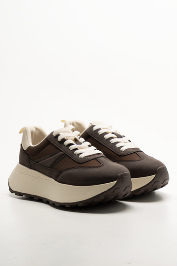 Trainers Brown