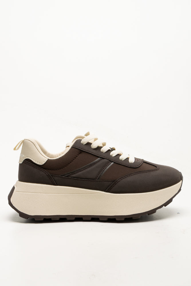 Trainers Brown (1)