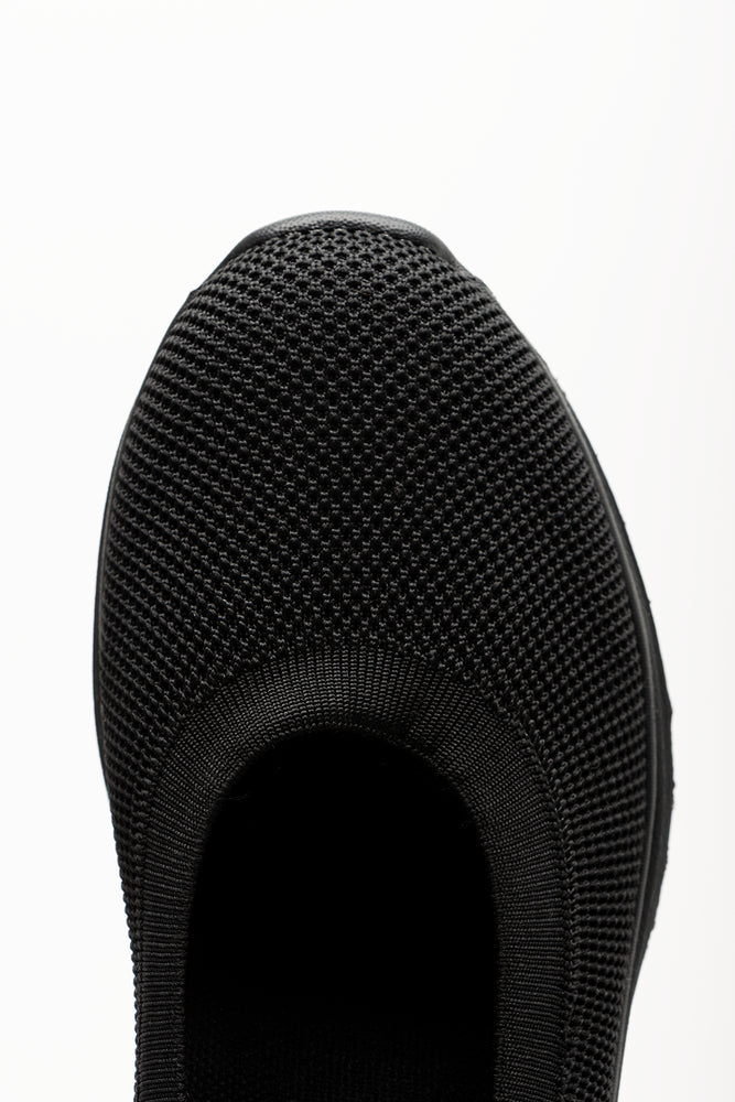 Knit Pump Trainers Black (4)