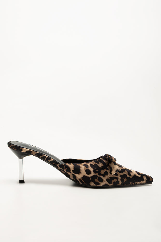 Leopard With Bow Pointy Shoes Natural