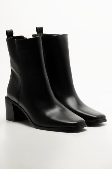Block Heel Square Toe Boots Black