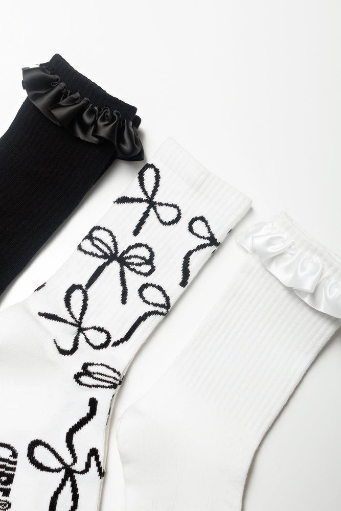 3 Pack Frill Socks Black And Cream (1)