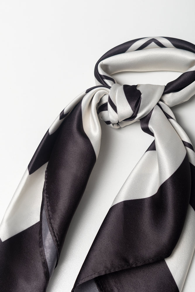 Satin Scarf Black And White (1)