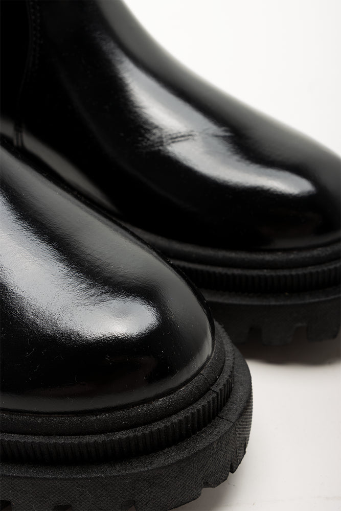 Chunky Chelsea Boots Black (2)