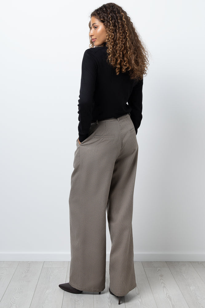 Check Pants with Belt (2)