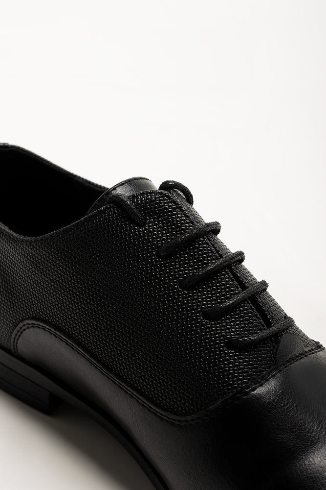 Embossed Panel Lace Up Shoes Black (3)