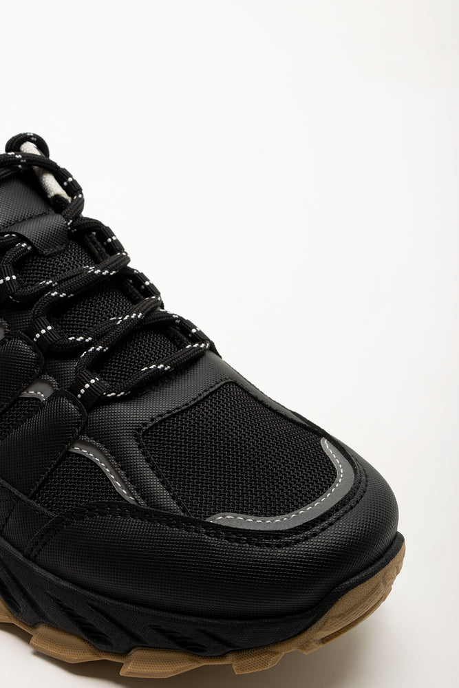 Sporty Outdoor Trainers Black (2)