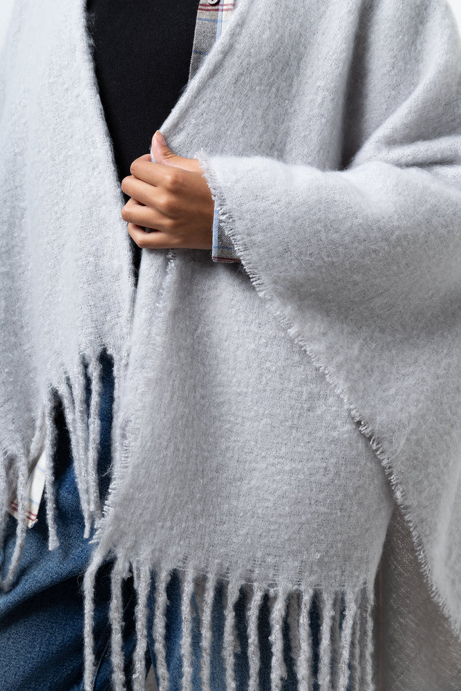 Poncho Grey (3)