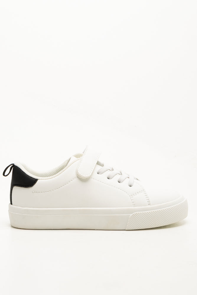 Sneakers White