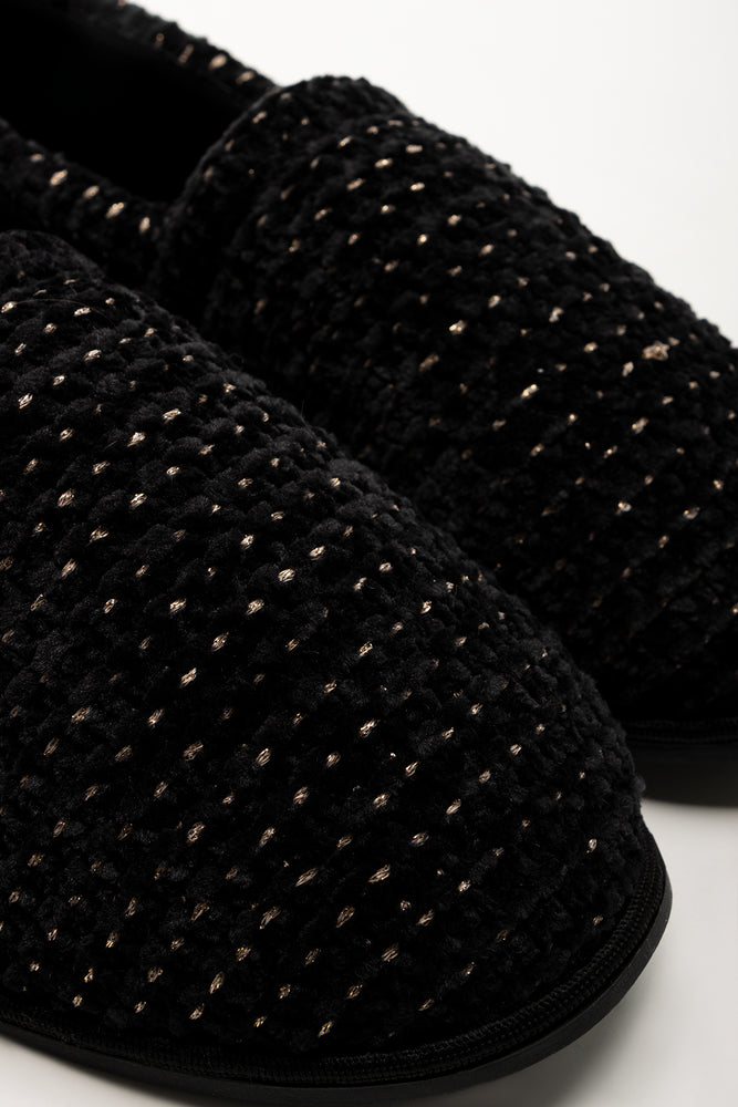 Slippers Black (2)
