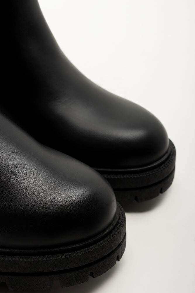 Chunky Long Boots Black (2)