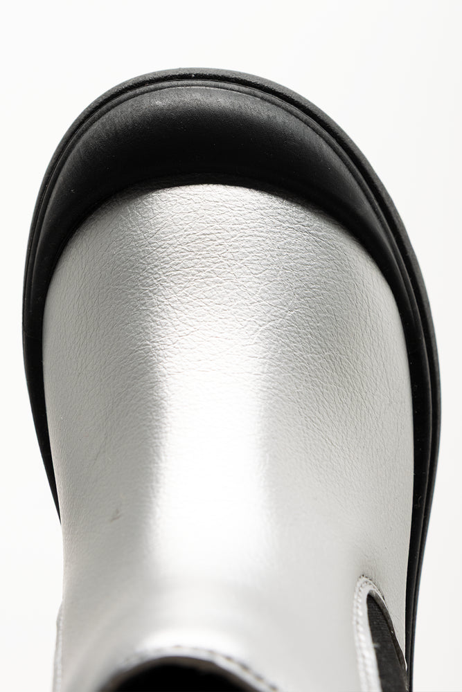 Metallic Chelsea Boots Silver (4)