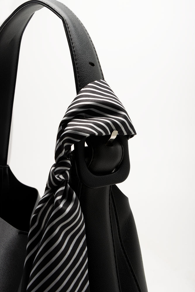 Belted Tote Bag Black (3)