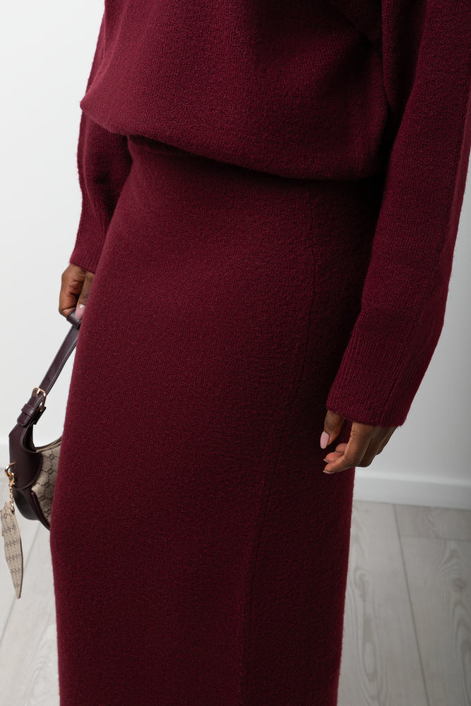 Column Skirt Burgundy (3)