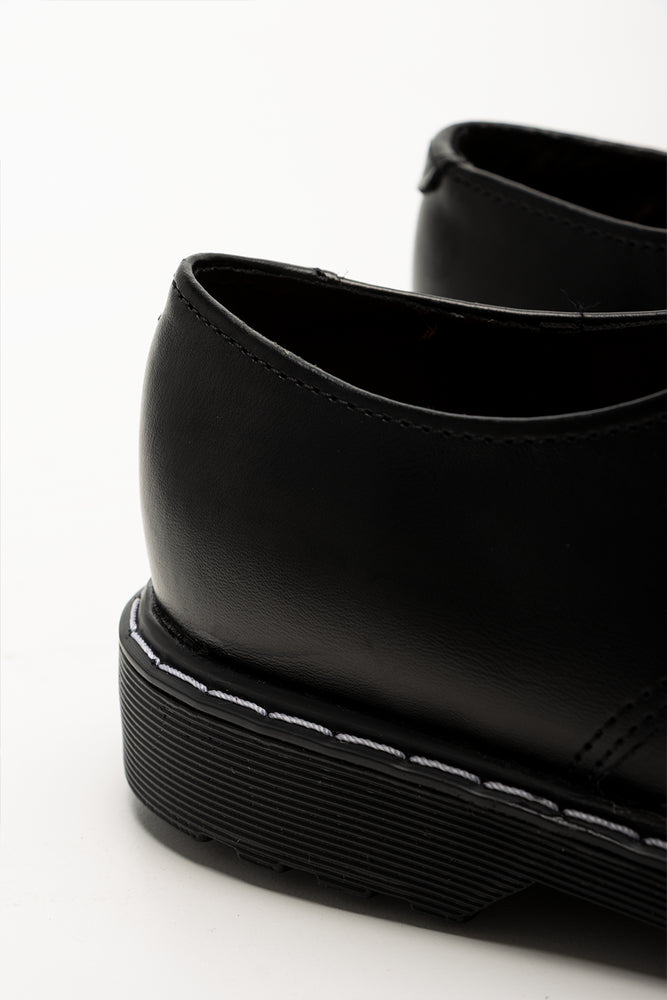 Older Boys Buccaneer Shoes Black (3)