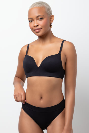 3 Pack Seamfree Brazillian Panties Black And Red