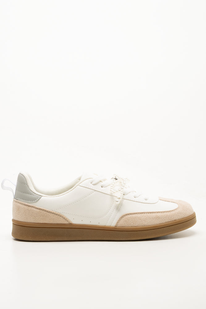 Pearl Charm Sneakers White (1)