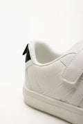White Sneakers (3)