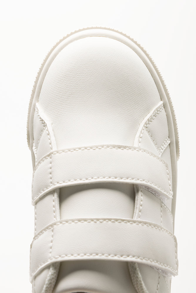 White Sneakers (4)