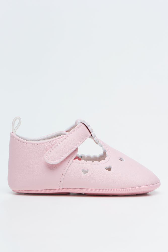Pink Heart Scalloped Baby Pumps (1)