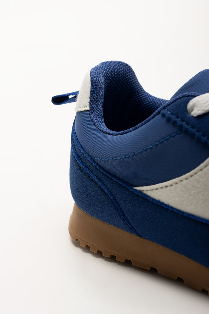Retro Trainers Blue (3)