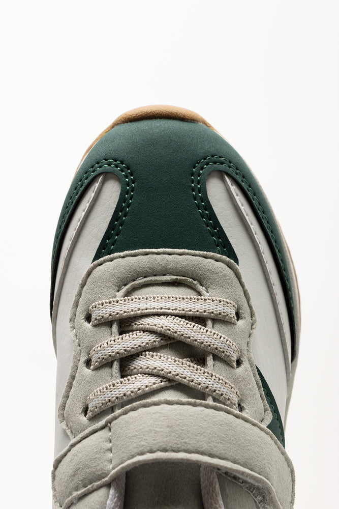 Retro Trainer Velcro Strap (4)