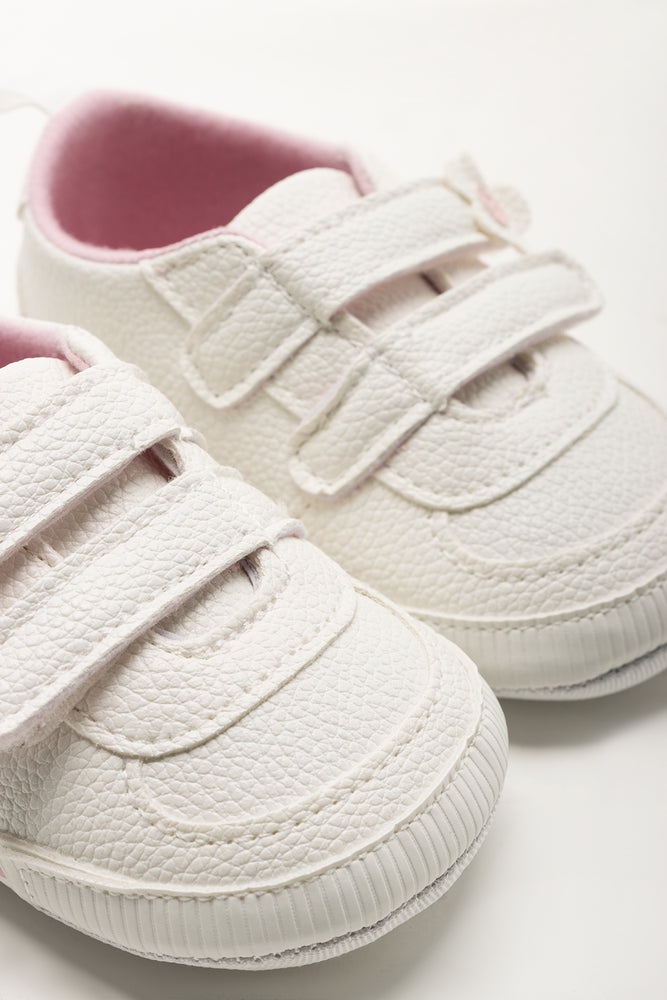White Floral Baby Crib Sneakers (2)