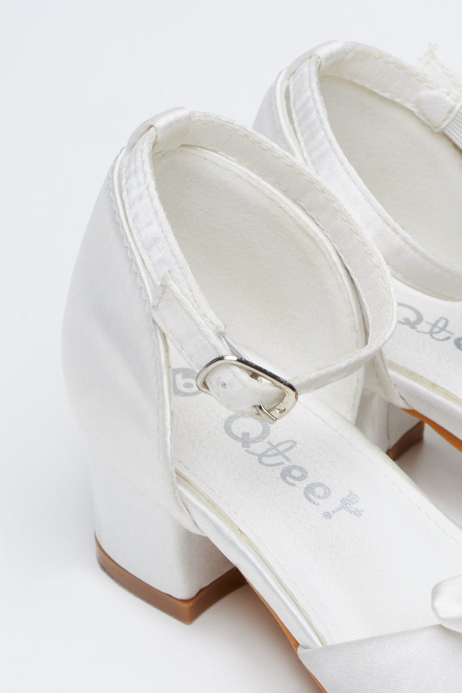Cream Satin Bow Block Heels (3)
