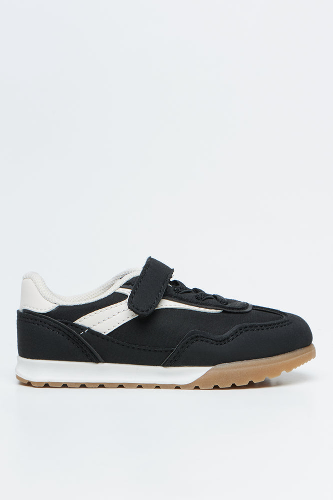 Black Retro Runner Sneakers (1)