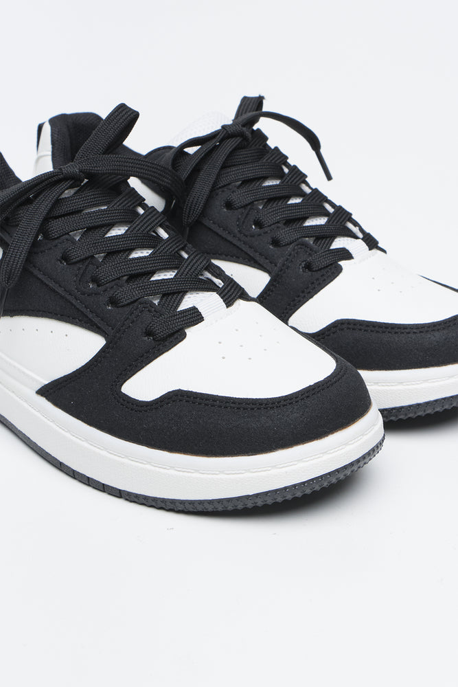 Black and White Skate Sneakers (2)