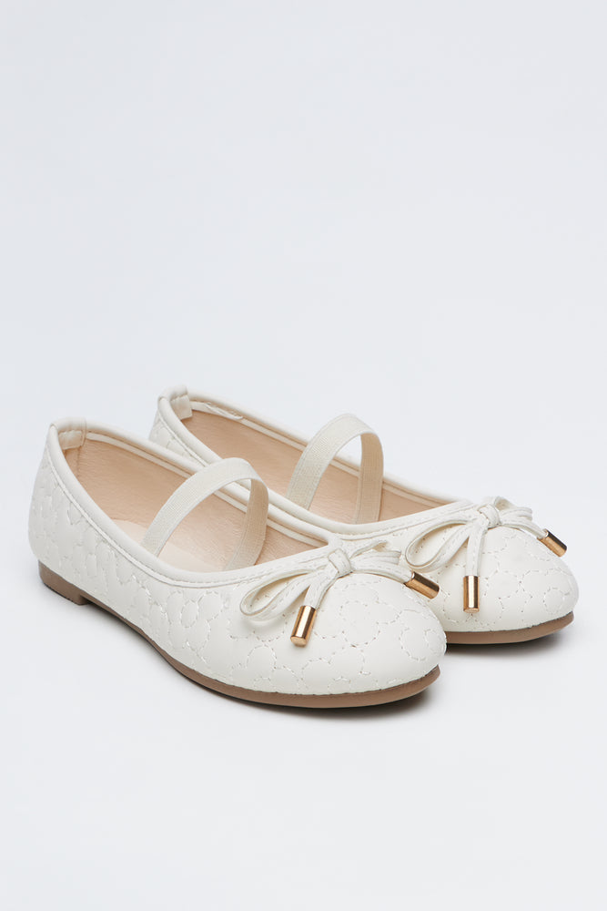 Cream Quilted Daisy Ballet Pumps