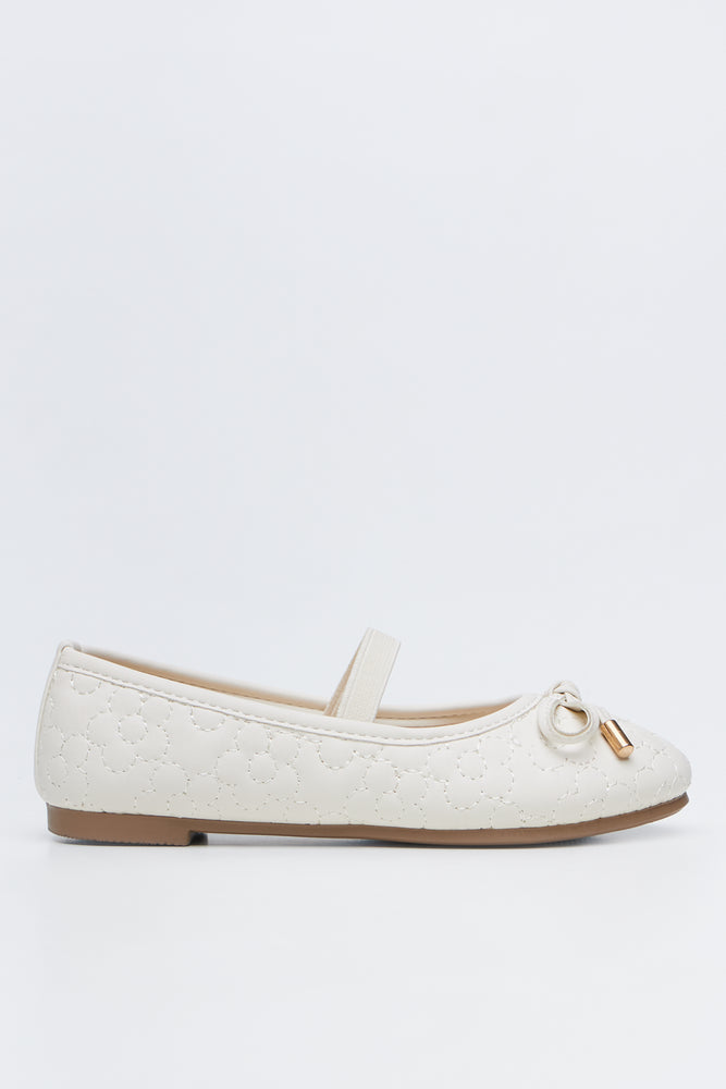 Cream Quilted Daisy Ballet Pumps (1)