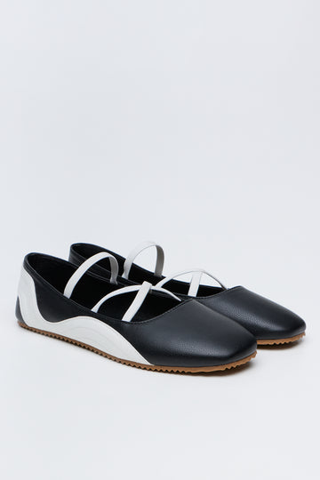 Black & White Sporty Pumps