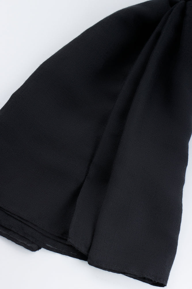 Versatile Solid Black Fashion Scarf (1)