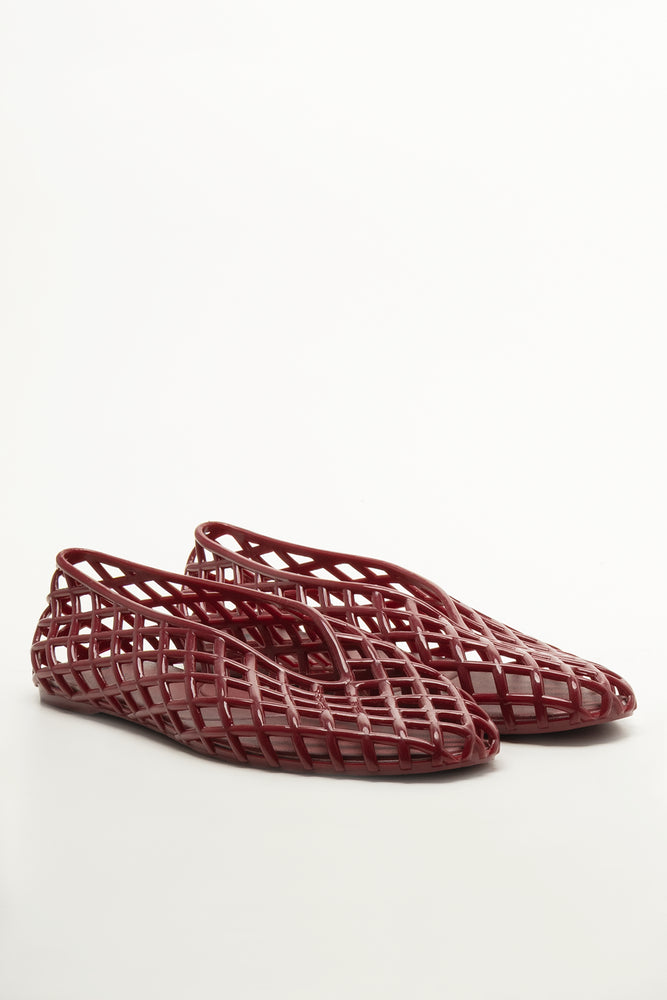 Burgundy Lattice Design Jelly Pumps