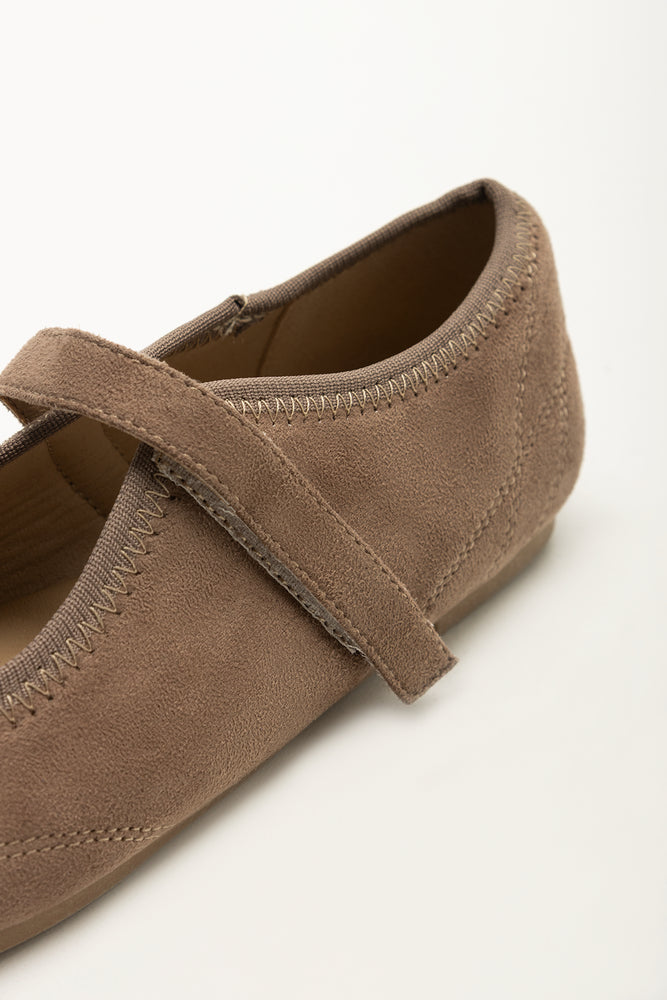 Taupe Suede Pump (3)