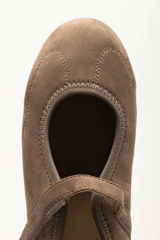 Taupe Suede Pump (4)
