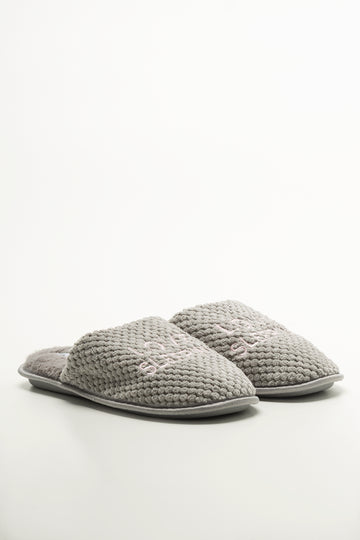 Grey Textured Closed Toe Slippers