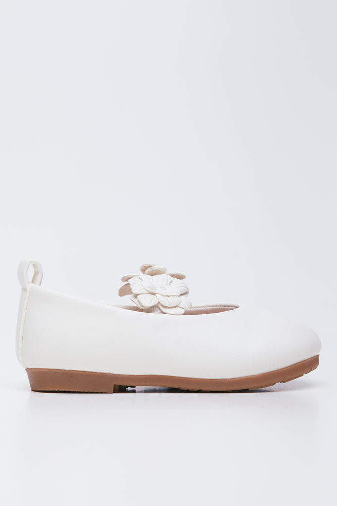 Cream Floral Trim Pumps (1)