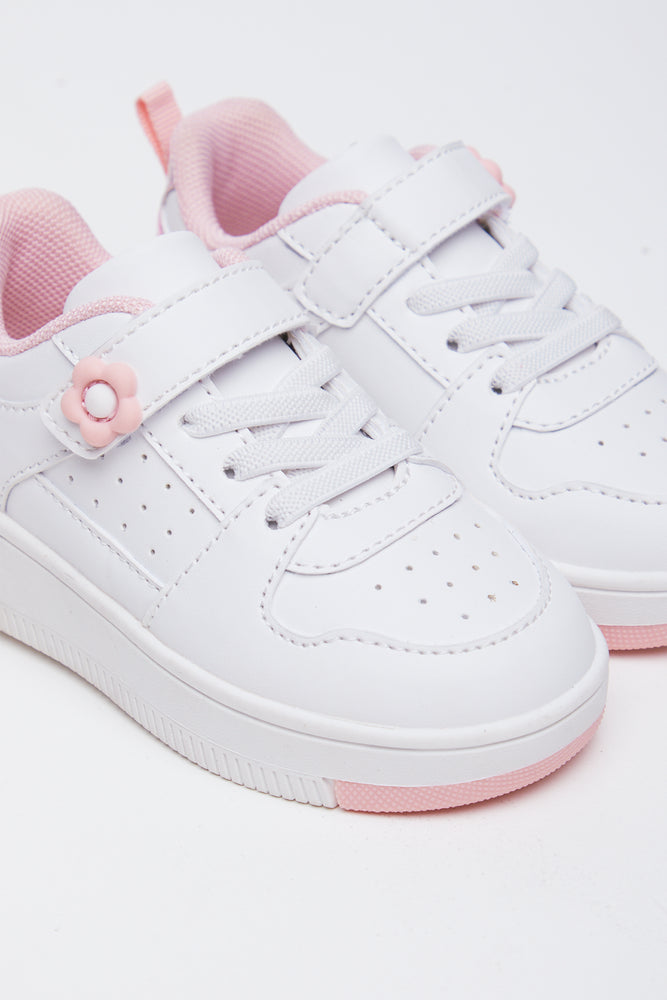 White Flower Badge Sneakers (2)