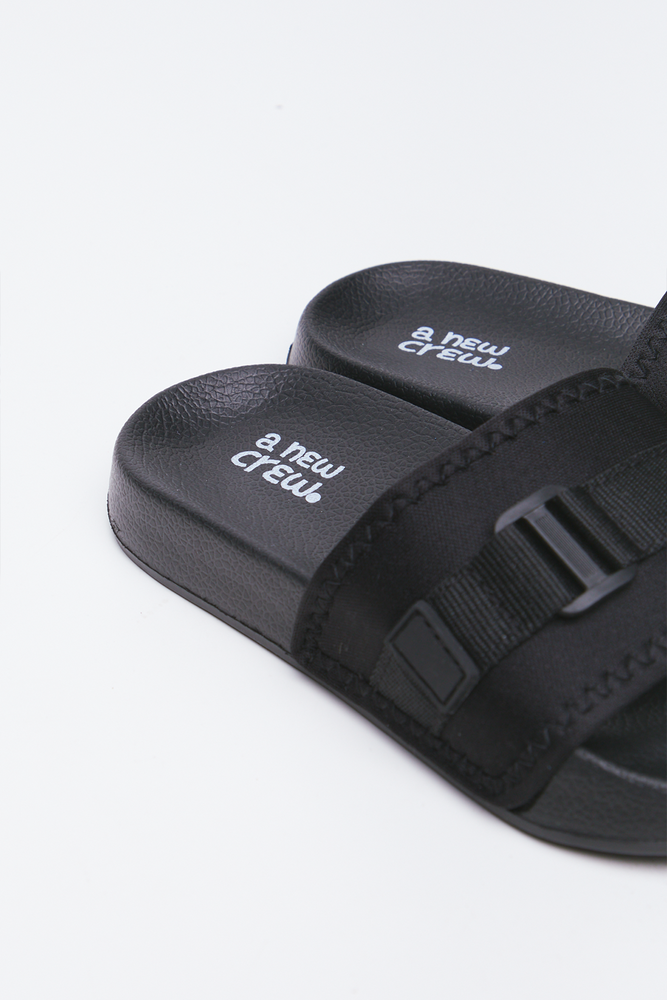 Black Utility Buckle Slides (3)