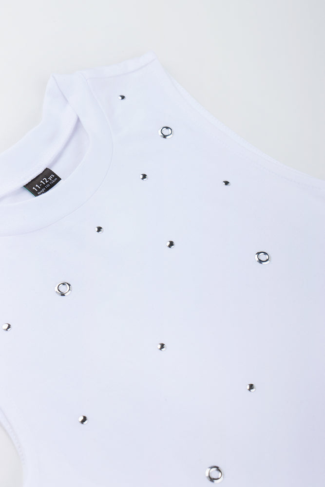 White Embellished Sleeveless Vest (1)
