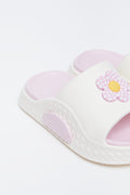 Cream Daisy Moulded Slides (3)