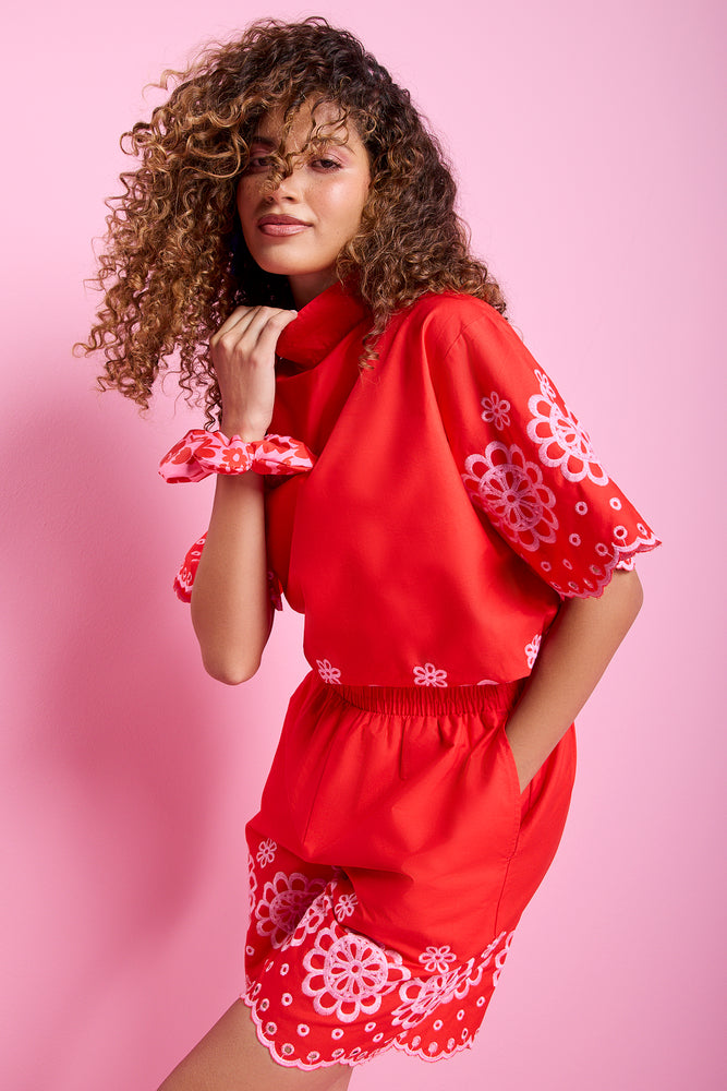 ME&B Red Embroidered Cotton Woven Shorts (2)