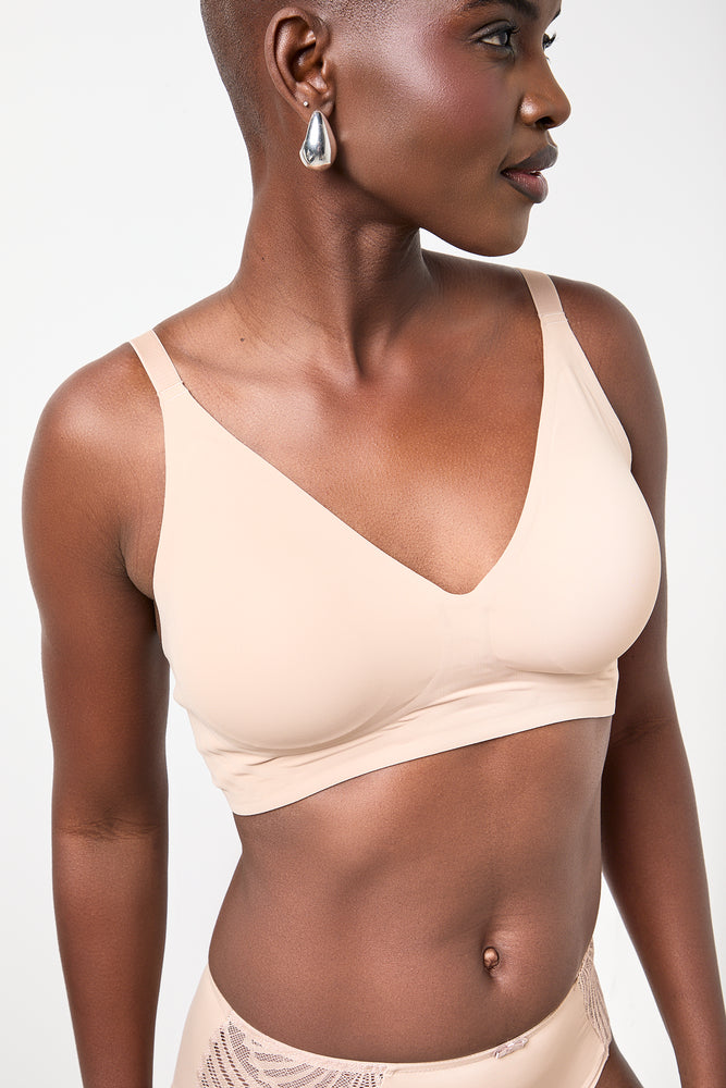Taupe Invisible Plunge Bralette (3)